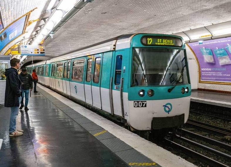 Papirne karte za pariški metro odlaze u historiju