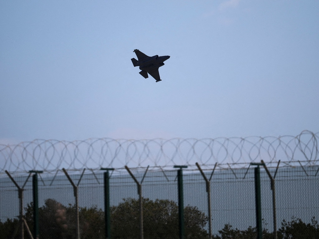 Pariz pojačava odbranu Kipra poslije napada na britansku bazu