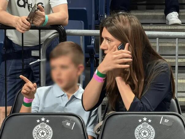 Partizan odao počast Edinu Avdiću: Supruga i sin bili gosti emotivne večeri u Areni