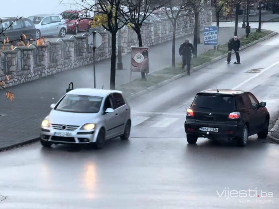 Partneri ga izbacili iz auta: Jedan pljačkaš zlatare u Kalesiji pronađen mrtav