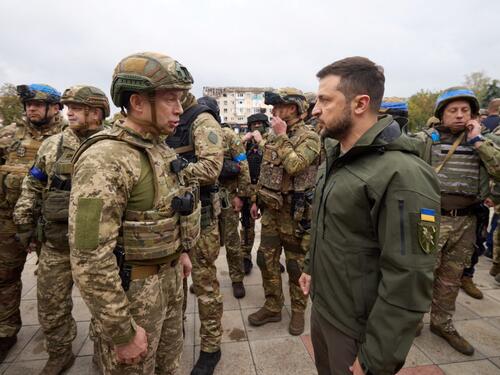 Patriot čeka rakete, a Ukrajina trpi nove napade: Zelenski traži hitnu isporuku