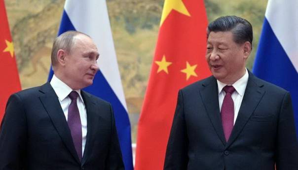 Peking Rusiji slao jurišne puške i drugu opremu