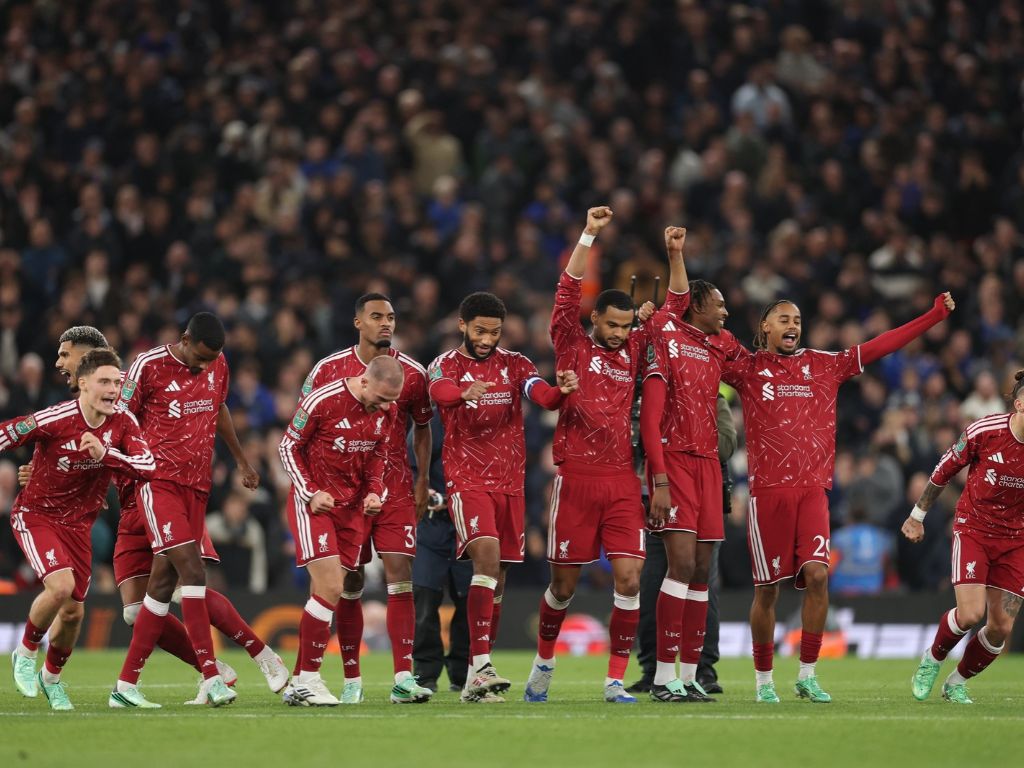 Penali odlučili dva derbija: Liverpool i City teško prošli dalje
