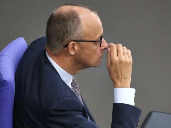 Penzioner nazvao Merza "Pinokio", organi reda mu zakucali na vrata