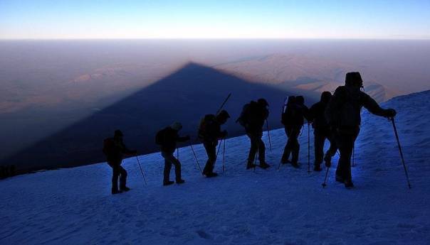 Pet planinara poginulo na planini Elbrus u Rusiji