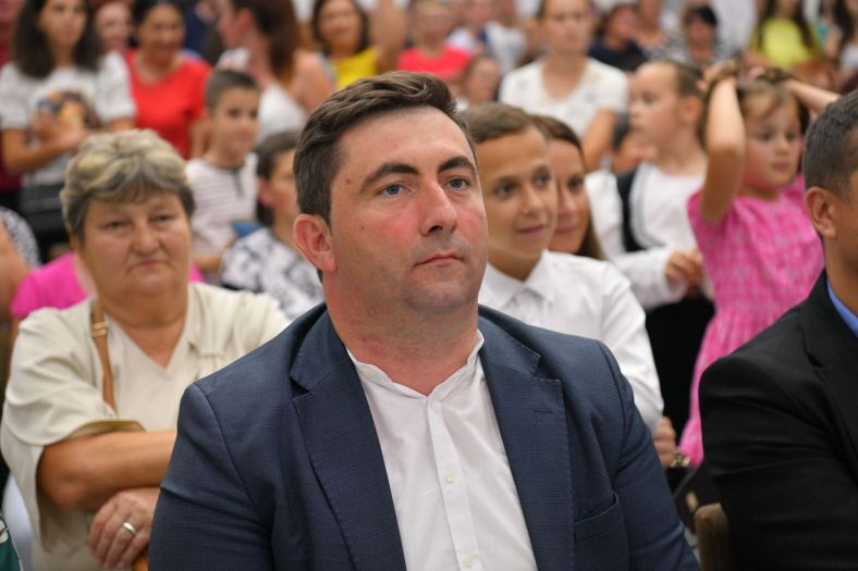 Petrović poručio Karanu: Djeca Semberije nisu vam neprijatelji, ali ste ih zaboravili