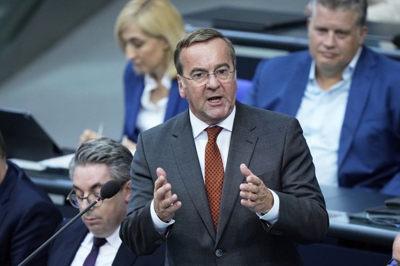 Pistorijus: Putin pokušava oslabiti NATO iznutra