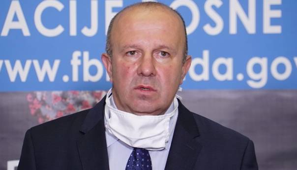 Pitali smo koliko FBiH ima testova, Pehar nije rekao broj: Dovoljno!?