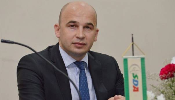 Pivić kandidat za gradonačelnika Zenice, Kaknjo nosi listu