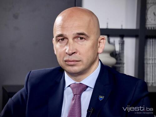 Pivić: Pustili su Željezaru u ruke čovjeku bliskom Dodiku!