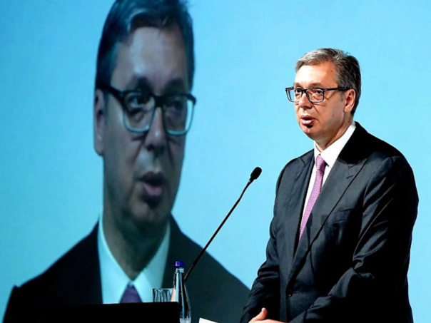 Plaća ga njemačka vlada: Nijemac savjetuje Vučića već 13 godina
