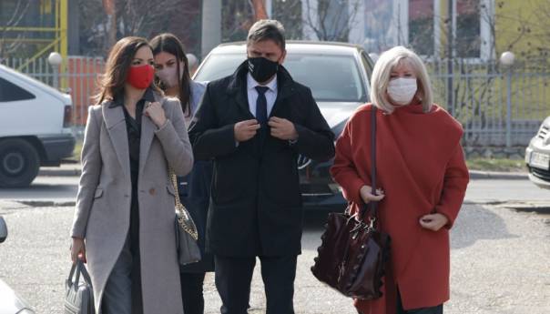 Plan nabavke respiratora s uvećanim cijenama smislili su Sanja Lekić i Samir Cerić
