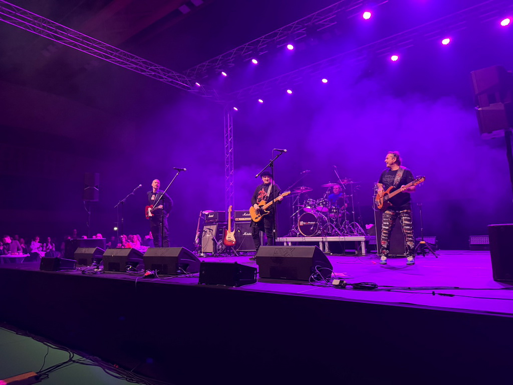 Plavi orkestar priredio spektakl u Splitu