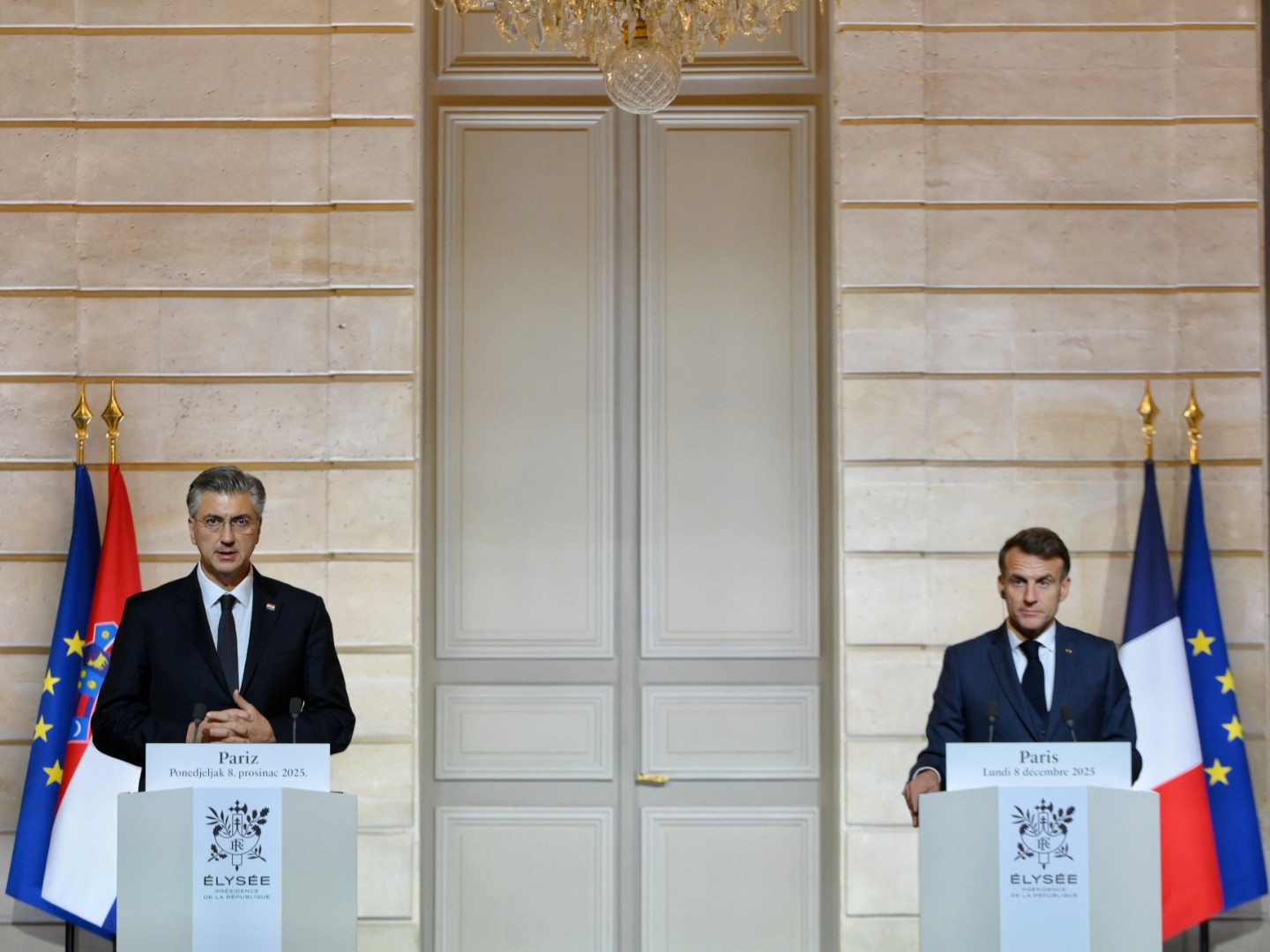 Plenković i Macron potpisali ugovor: Hrvatska kupuje haubice vrijedne 328 miliona eura