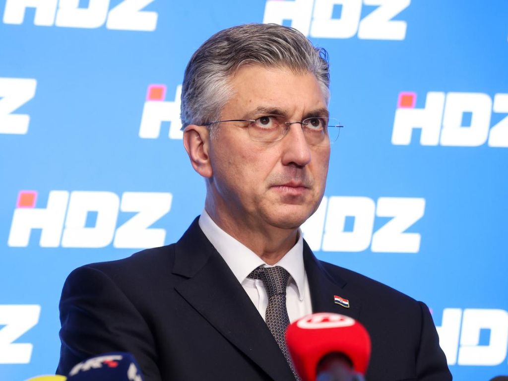 Plenković: Neće biti zakona koji bi zabranio komunističke simbole i slogane