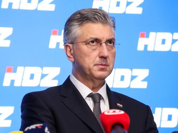Plenković: Neće biti zakona koji bi zabranio komunističke simbole i slogane