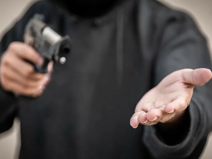 Pljačka na Ilidži: Razbojnik sa pištoljem upao u prodavnicu, oteo je novac