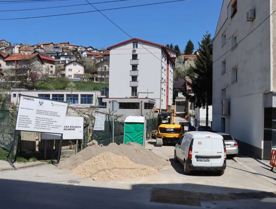 Počeli radovi na izgradnji i rekonstrukciji vodovodne i kanalizacione mreže u ulici Krivajska