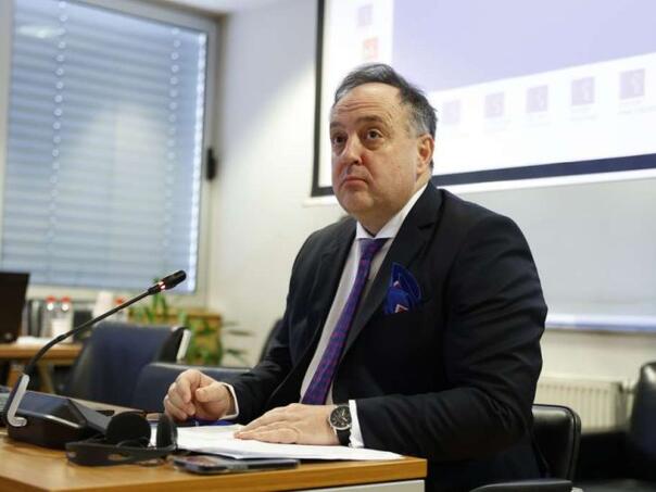 Počelo novo suđenje iza zatvorenih vrata Debevecu i ostalima