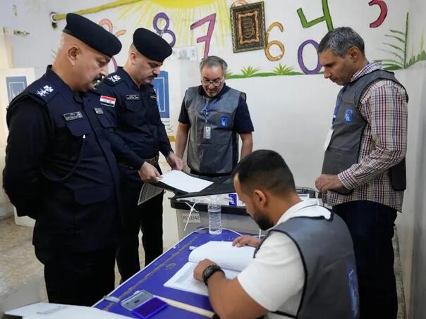 Počelo prijevremeno glasanje u Iraku: Vojska i raseljeni biraju kandidate