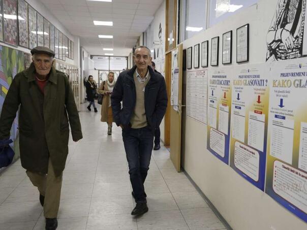 Pod lupom: Izlaznost i dalje niska, ponavljaju se nepravilnosti i propusti