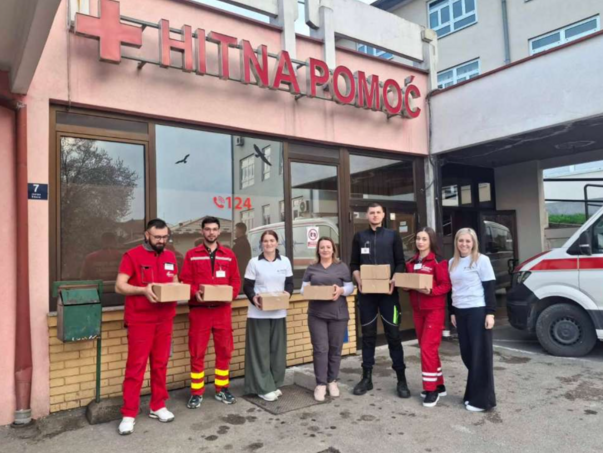 Podijeljeno 1.000 iftara rudarima, medicinarima, vatrogascima, policajcima, vojnicima