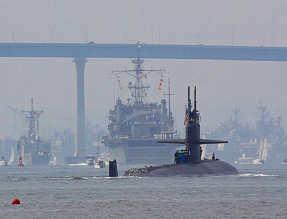 Podmornica napala iranski brod, 101 osoba nestala