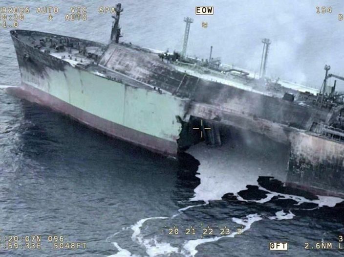 Pogođeni ruski tanker na Mediteranu: "Bilo kada može eksplodirati"