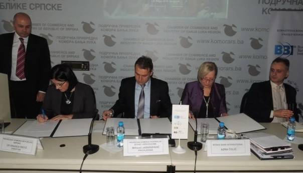 Pojavili se lažni radnici Privredne komore RS, nude pomoć za vrijeme pandemije