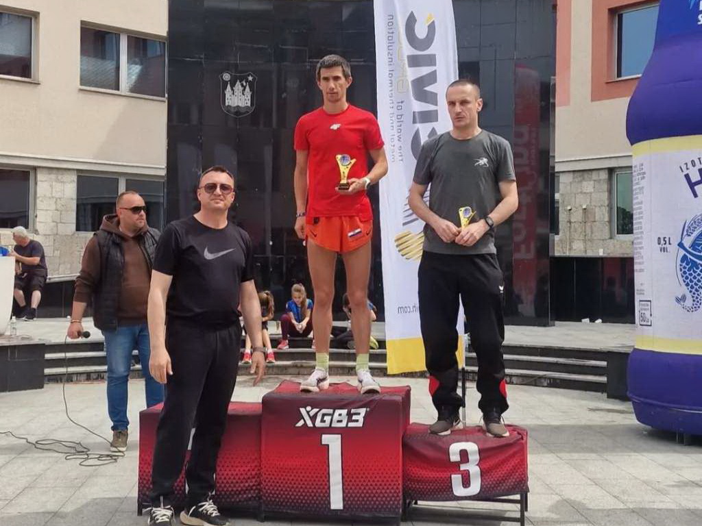 Pokrajčić i Manđeralo najbrži na 5. Bihaćkom polumaratonu
