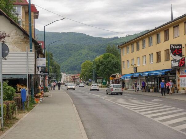 Pokušaj ubistva u Hadžićima, uhapšen maloljetnik