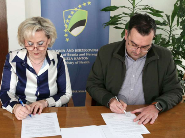 Pola miliona KM za unaprjeđenje uslova liječenja u Općoj bolnici Gračanica