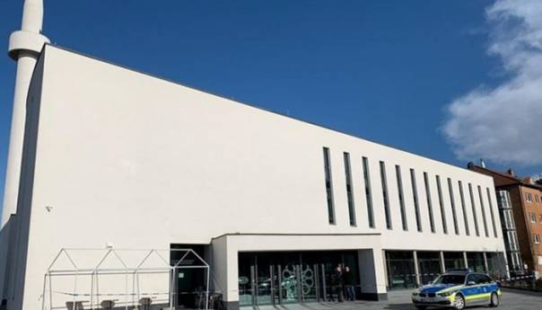 Policija pretražila džamiju u Aachenu nakon dojave o bombi