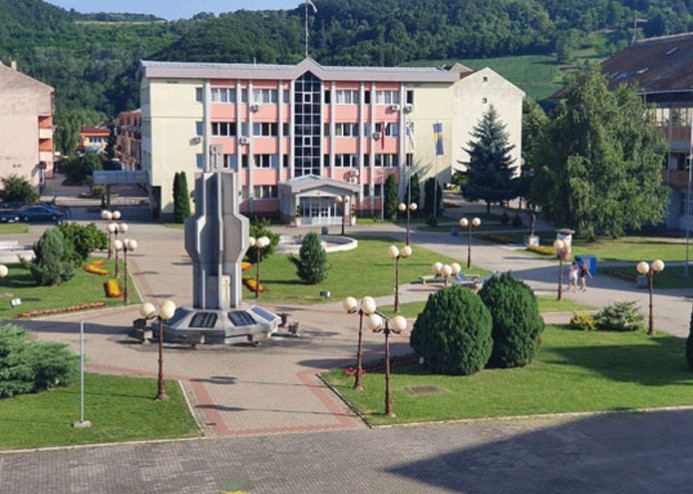 Policija pretresa opštinu Ugljevik, na meti bivši načelnik