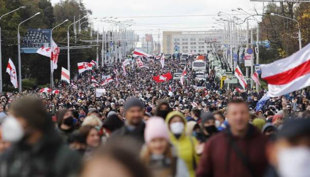 Policija uhapsila 280 ljudi na protestima u Bjelorusiji