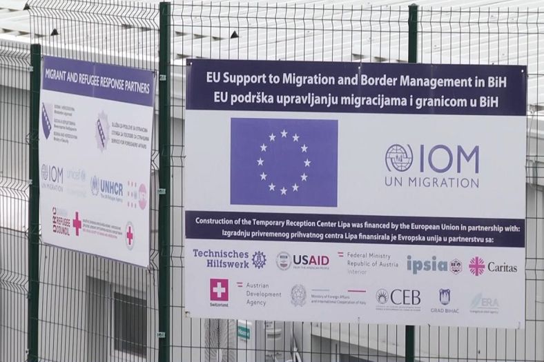 Policija USK provela opsežnu raciju u migrantskom centru Lipa