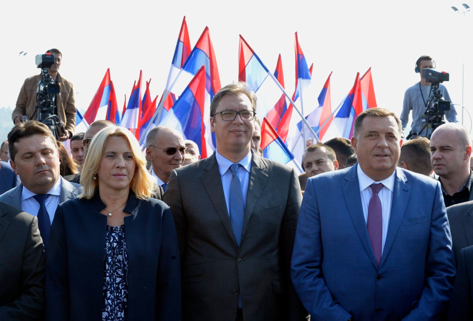 Politička svita iz RS s Vučićem na vježbi Vojske Srbije