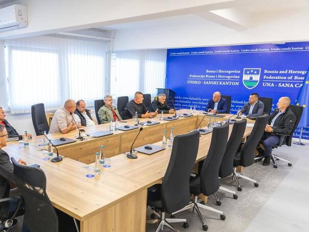 Politički potres u USK: Pala vlada, novu blokira vitalni nacionalni interes