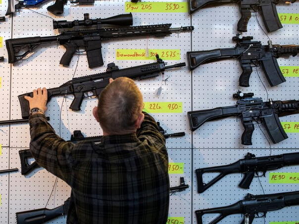 Poljaci sve češće traže dozvole za oružje, broj premašio milion