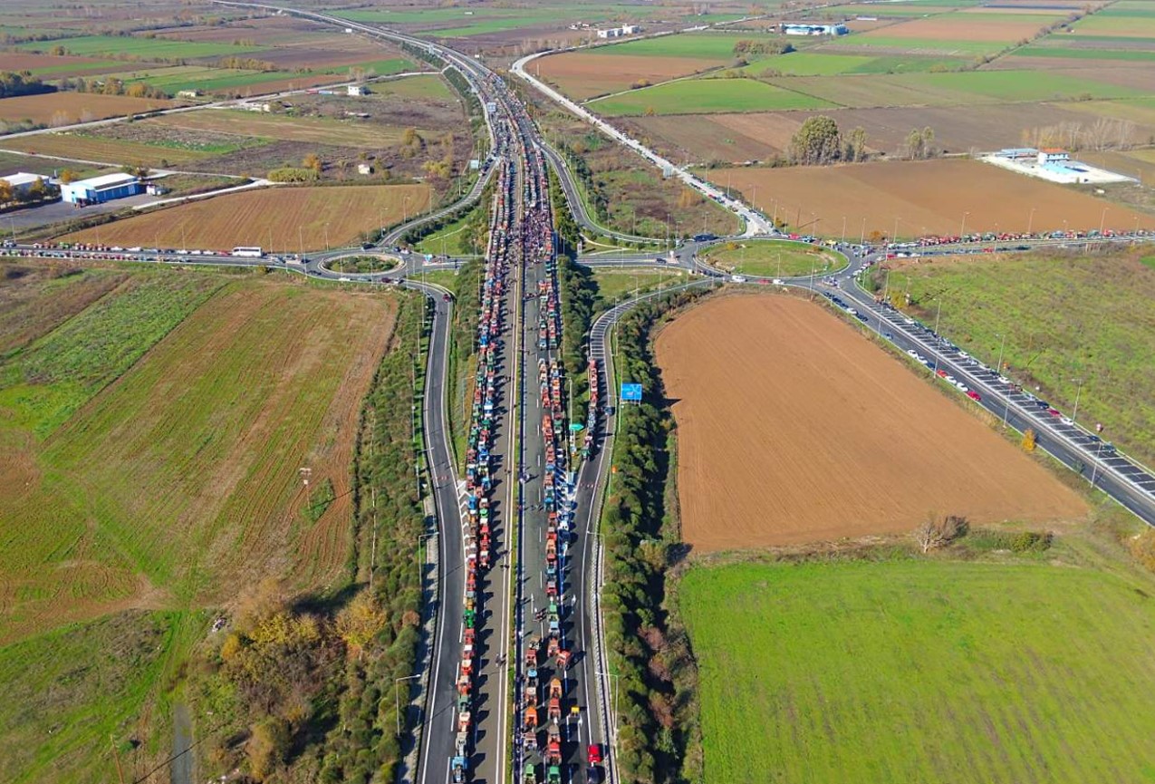 Poljoprivrednici u Grčkoj blokirali ceste, šire se demonstracije