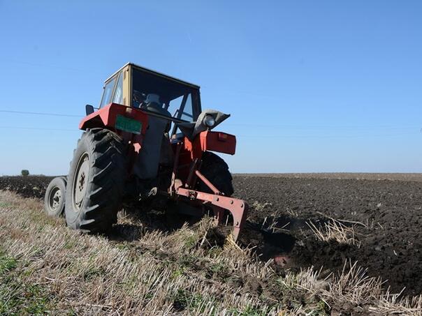 Poljoprivrednici u TK pred izazovima: Poskupljenje repromaterijala i goriva otežava sjetvu