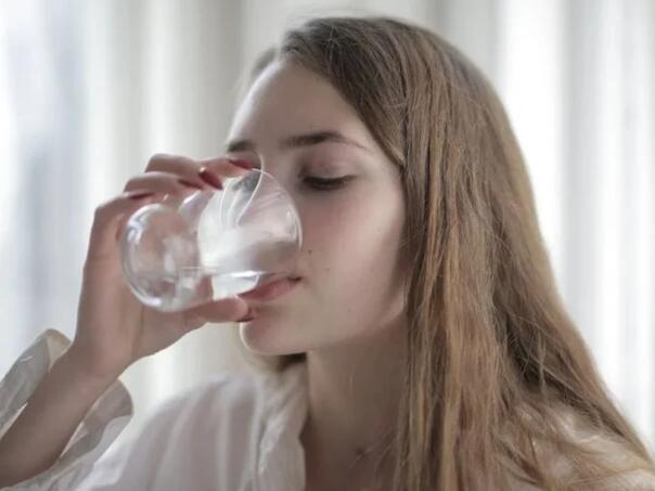 Pomaže li zaista slana voda kod grlobolje?