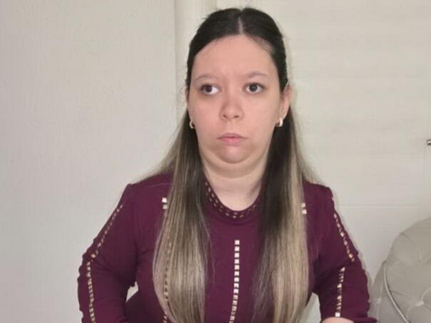 Pomozi.ba pokreće humanitarni apel za pomoć Samanti da ponovo stane na noge