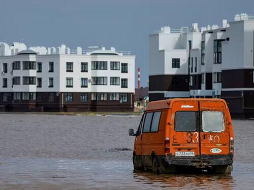 Poplave u ruskoj oblasti Kurgan: Zahvaćeno na stotine kuća i parcela