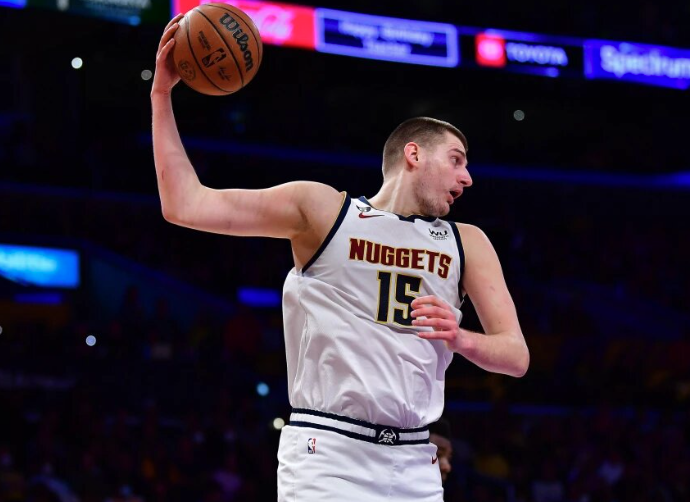 Poraz Denvera od Chicaga uz novi triple-double Jokića