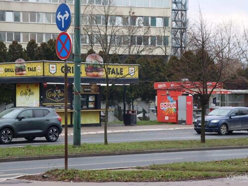 Porazno: Dok legalni vlasnici čekaju planove, kiosci osvajaju Sarajevo