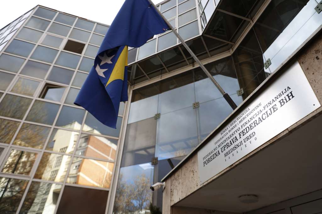 Porezna kontrola pred prvomajske praznike, izrečene kazne od oko 275 hiljada KM
