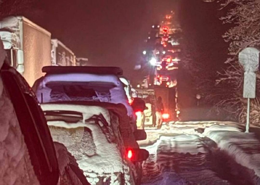 Porodice s djecom zarobljene u koloni od 100 km na -30