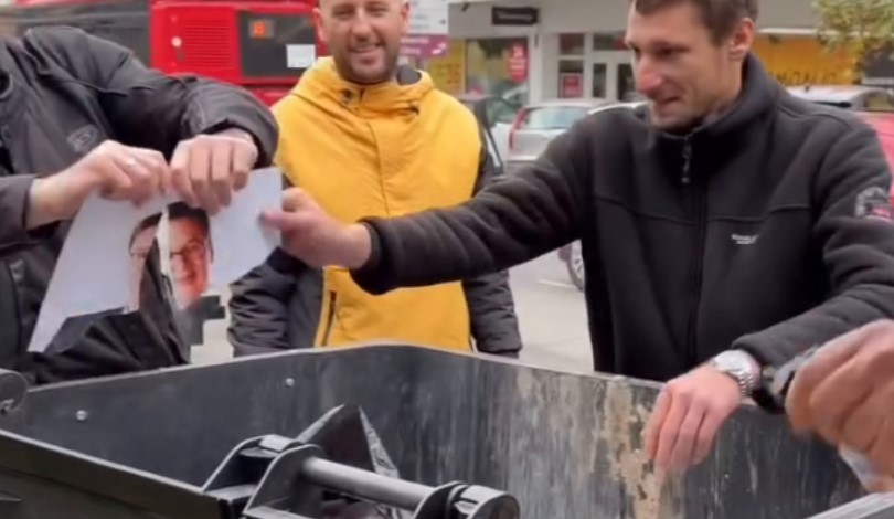 Vučićev portret uklonjen iz ureda gradonačelnika Kragujevca
