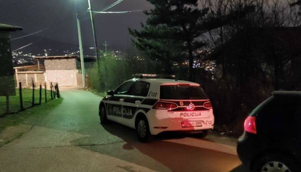 Potjera za muškarcem koji je bacio bombu u Sarajevu